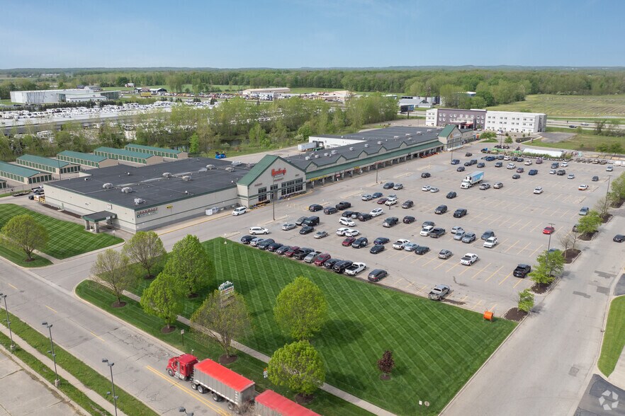 More Photos Of 300-358 Reno Dr, Wayland General Retail For Lease
