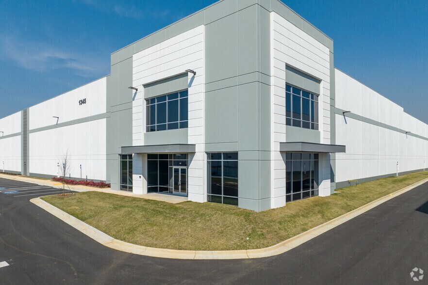 More Photos Of 1343 Cass-White Road, White Unknown For Lease