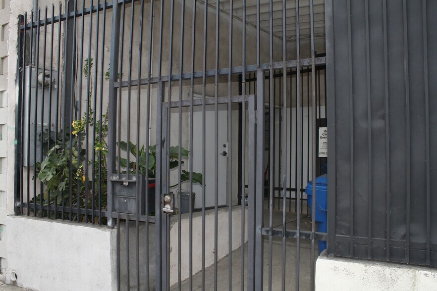 More Photos Of 661 N Pacific Ave, San Pedro Manufacturing For Sale