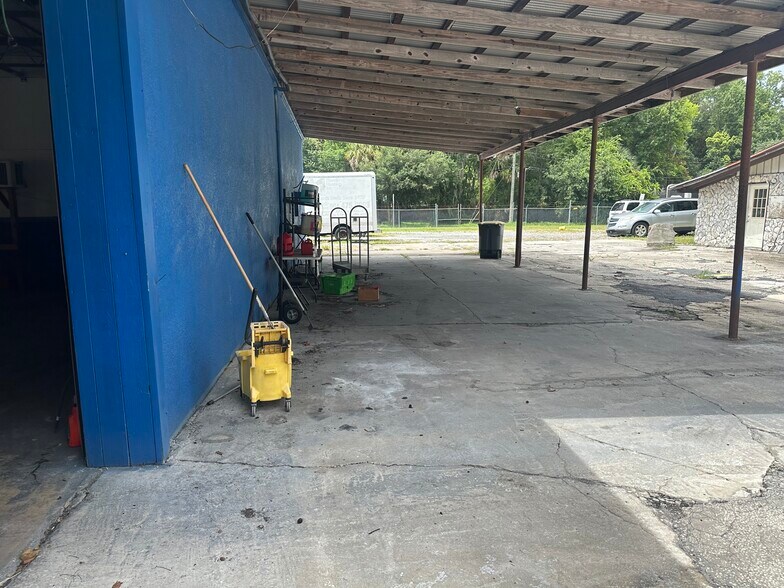 More Photos Of 3955 Saint Augustine Rd, Jacksonville Service For Lease