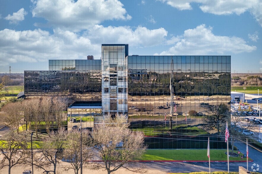 More Photos Of 15915 Katy Fwy, Houston Office For Lease
