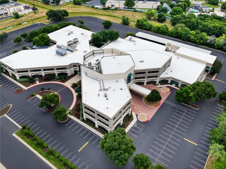 More Photos Of 9150 Huebner Rd, San Antonio Medical For Lease