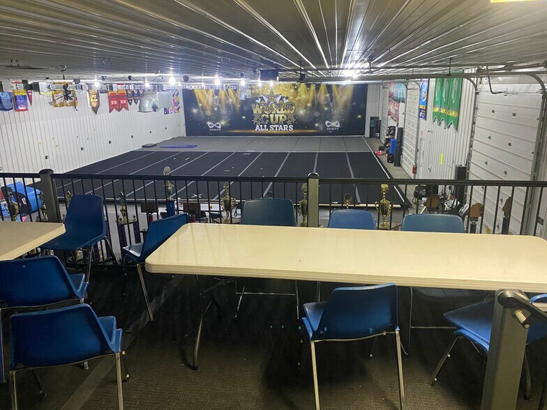 More Photos Of 1050 E H Hwy, Liberty Unknown For Lease