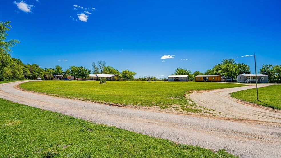 More Photos Of 2546 N Highway 144, Glen Rose Land For Sale