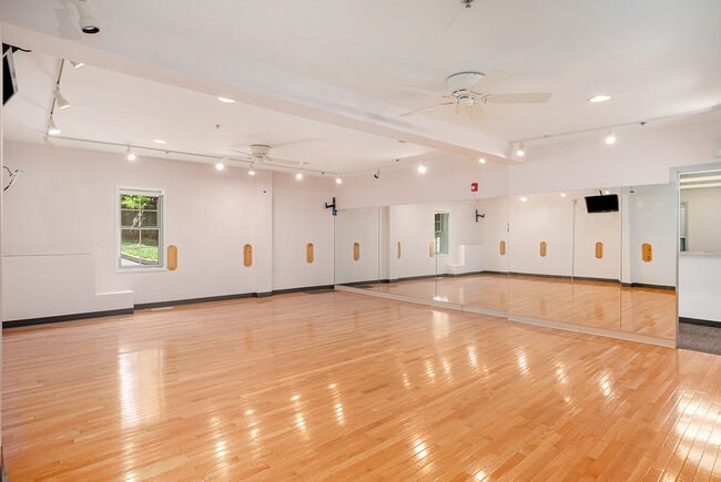 More Photos Of 813 Bethlehem Pike, Erdenheim Medical For Lease