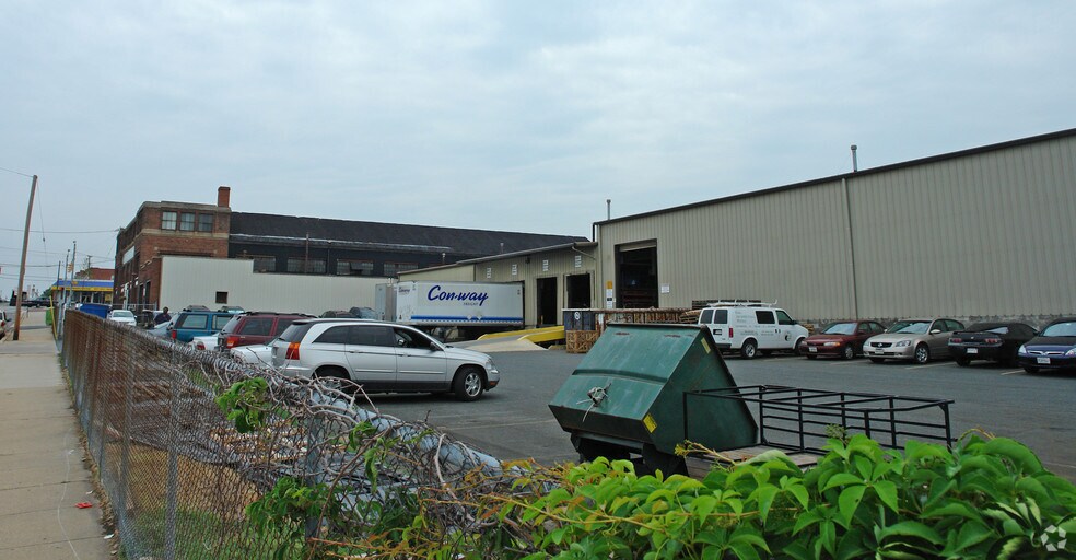 More Photos Of 6301 Eastern Ave, Baltimore Warehouse For Lease