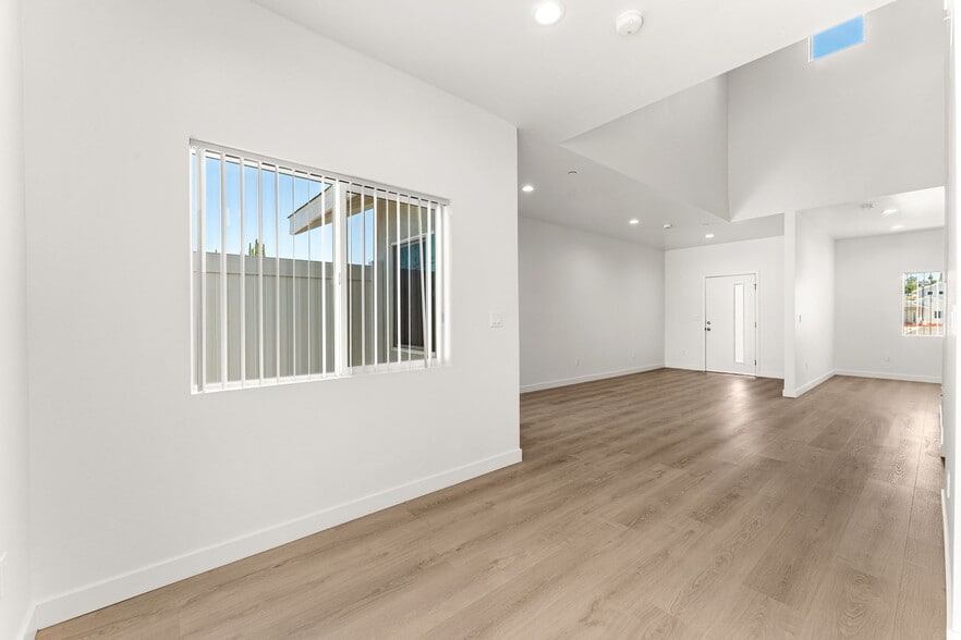 More Photos Of 12446 18th St, Yucaipa Apartments For Sale