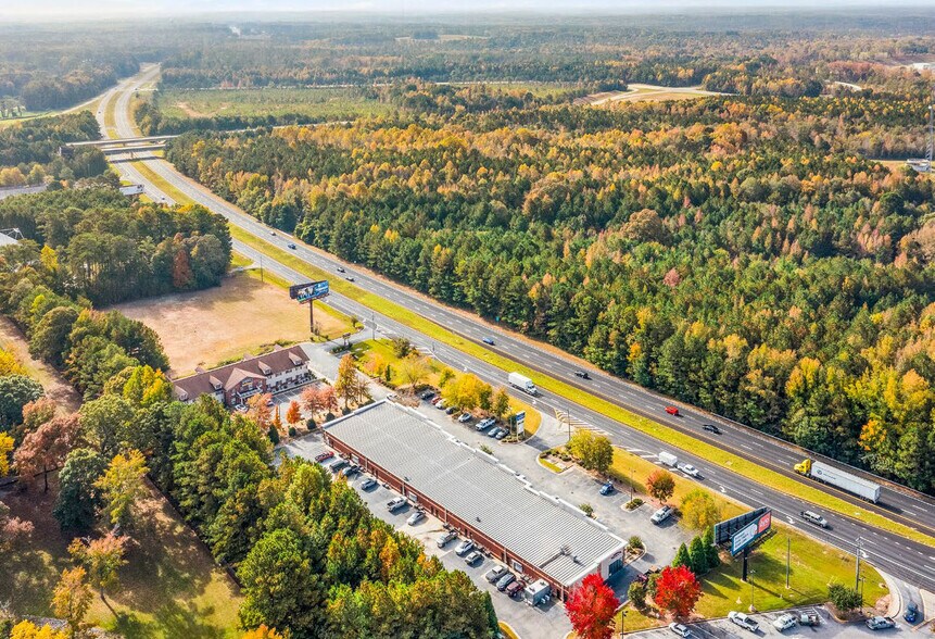 More Photos Of 1074 Bear Creek Blvd, Hampton Unknown For Lease