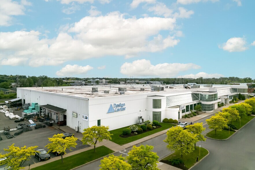 More Photos Of 3445 Winton Pl, Rochester Showroom For Lease