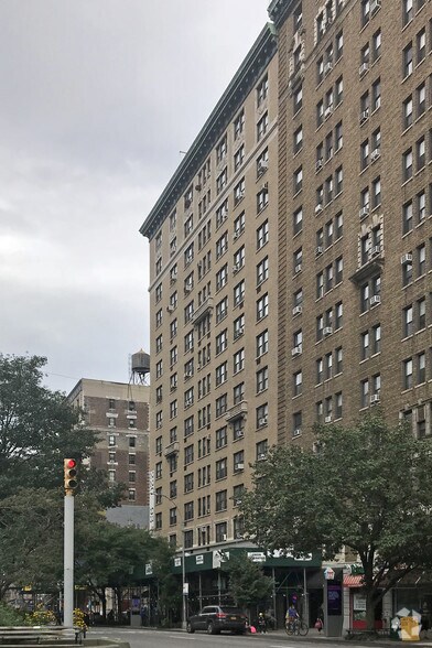 More Photos Of 2490-2498 Broadway, New York Apartments For Lease