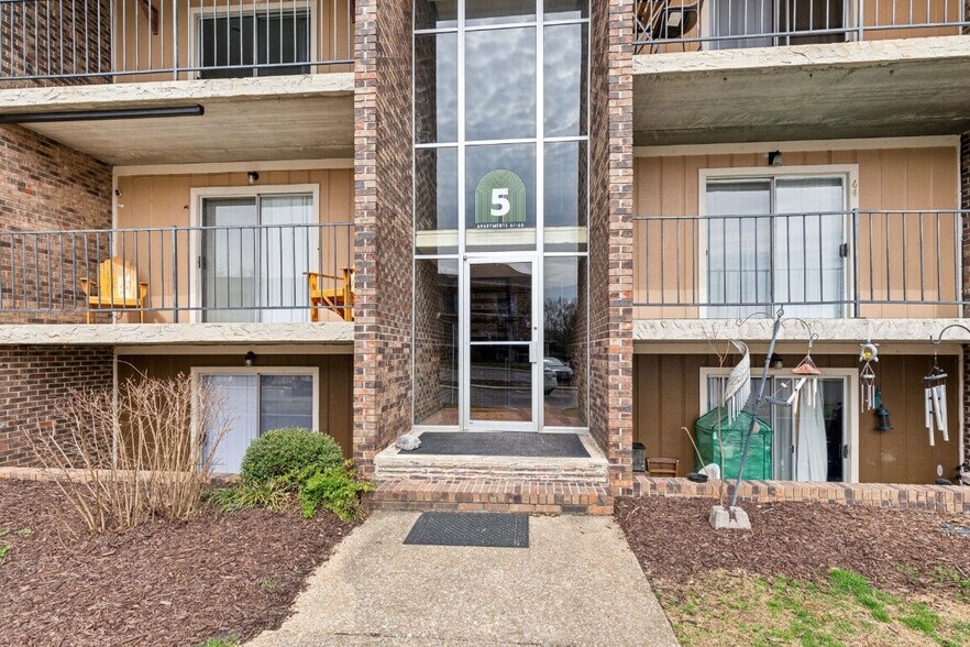 More Photos Of 300 W Midvale Ave, Chattanooga Apartments For Sale