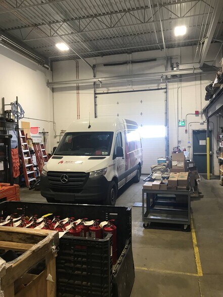 More Photos Of 4503 Morris Rd NW, Edmonton Service For Sale