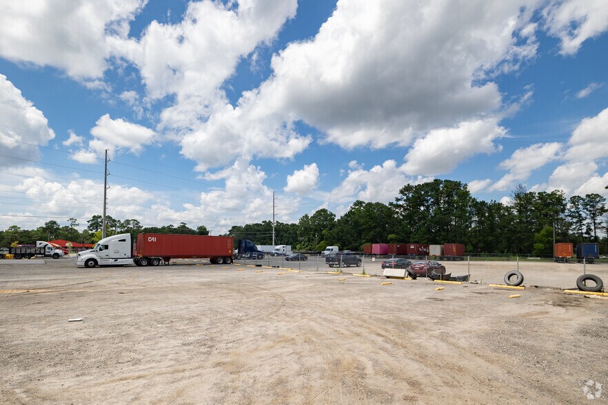 More Photos Of 5545 Ogeechee Rd, Savannah Land For Lease