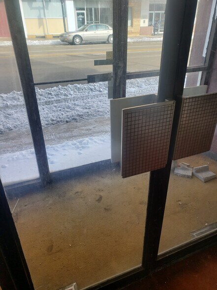 More Photos Of 721 E State St, Rockford, Rockford Apartments For Sale