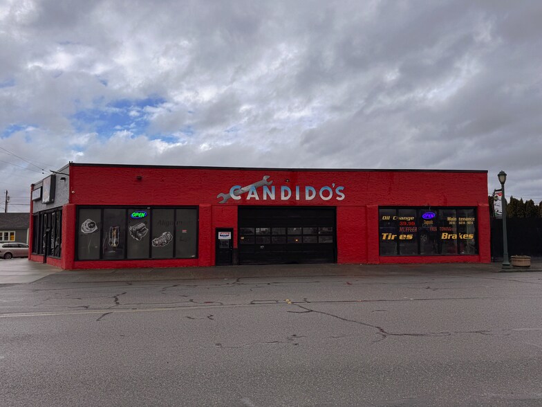 More Photos Of 225 W Main St, Monroe General Retail For Sale