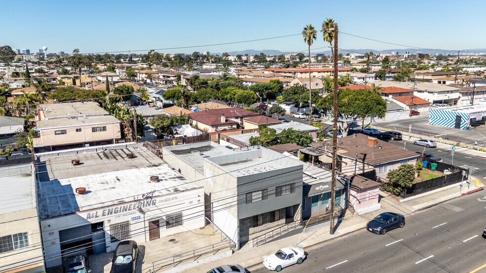 More Photos Of 12621 Prairie Ave, Hawthorne Manufacturing For Sale