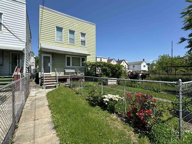 More Photos Of 35 E 26th St, Bayonne Apartments For Sale