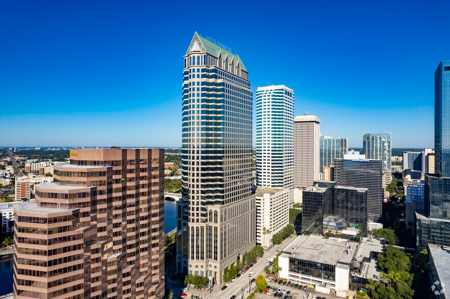 More Photos Of 100 N Tampa St, Tampa Office For Lease