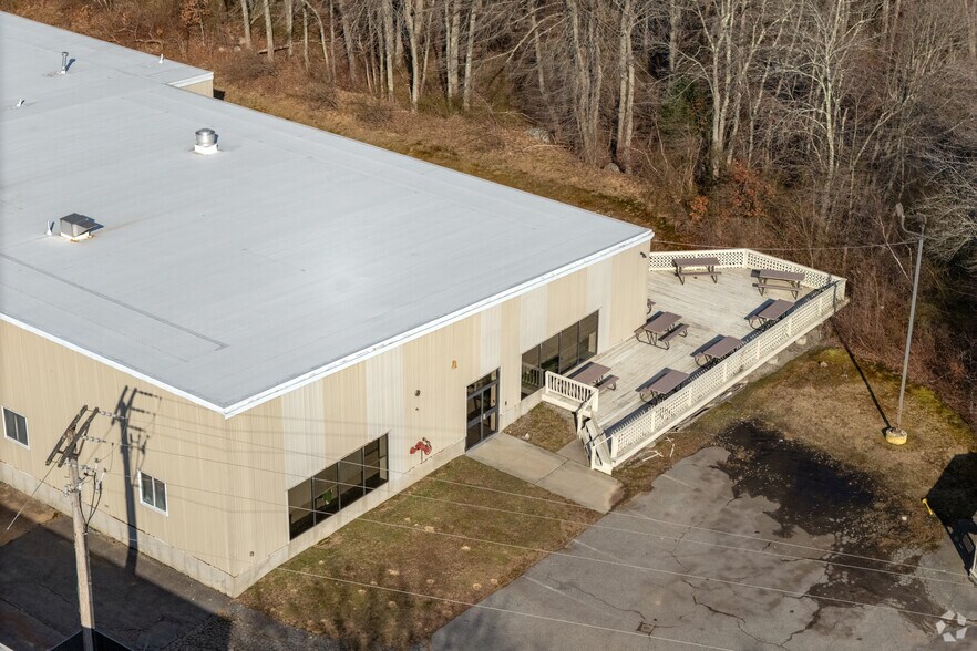 More Photos Of 600 Airport Rd, Fall River Manufacturing For Lease