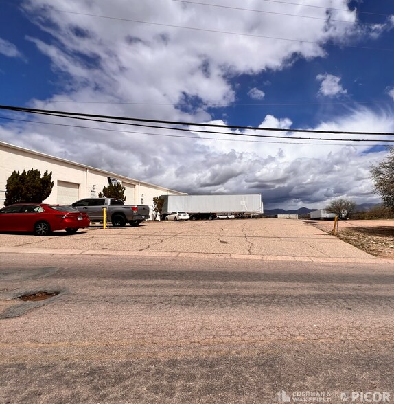 Primary Photo Of 1300 N Mariposa Ranch Rd, Nogales Warehouse For Lease
