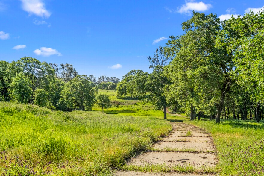 More Photos Of 3000 Alexandrite Dr, Rescue Land For Sale