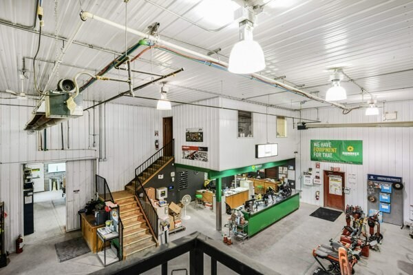 More Photos Of 30 Industrial Dr, Sylvan Lake Service For Lease