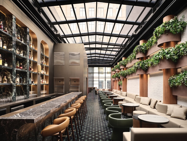 More Photos Of 21 W 35th St, New York Restaurant For Sale
