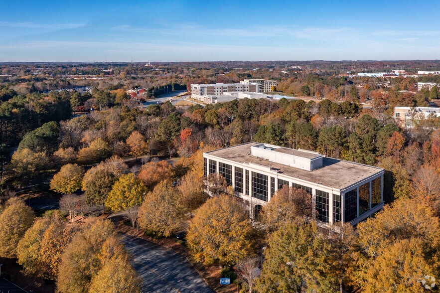 More Photos Of 3805 Crestwood Pky NW, Duluth Unknown For Lease