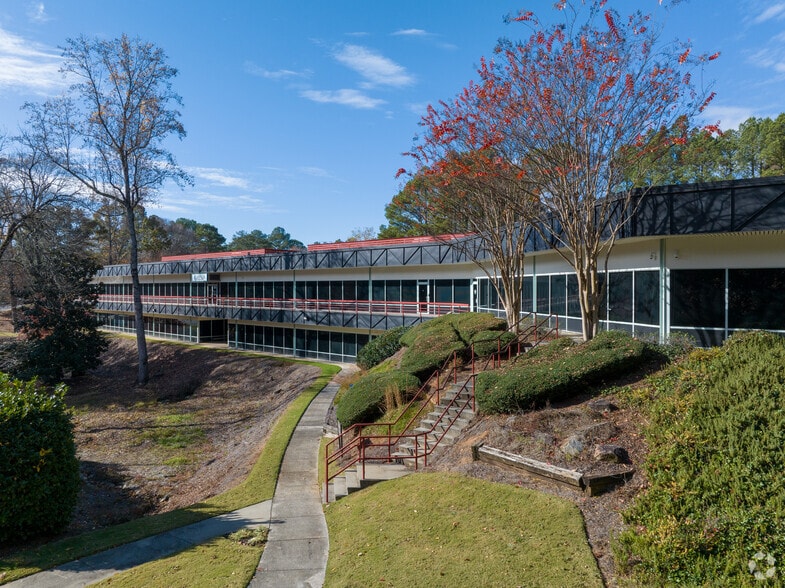 More Photos Of 303 Research Dr, Peachtree Corners Research And Development For Lease
