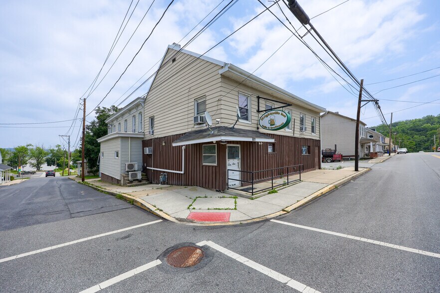 More Photos Of 601 S Front St, Wrightsville Specialty For Sale