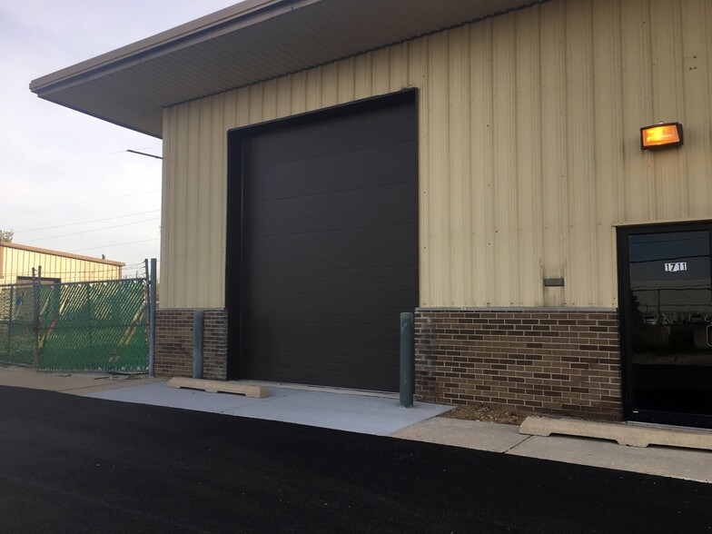 More Photos Of 1701-1711 E Wilson Rd, Batavia Warehouse For Lease