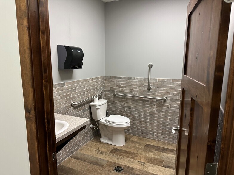 More Photos Of 13654 Van Buren St NE, Ham Lake Office For Lease