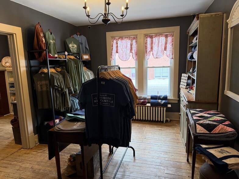 More Photos Of 138 W Main St, Ligonier Township Storefront Retail Residential For Sale