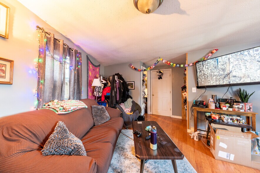 More Photos Of 309 Keller Ave, Fayetteville Storefront Retail Office For Sale