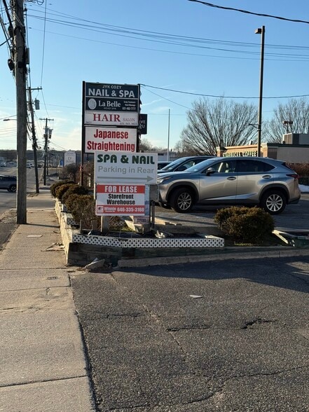 More Photos Of 3021-3023 Jericho Tpke, East Northport Storefront For Sale