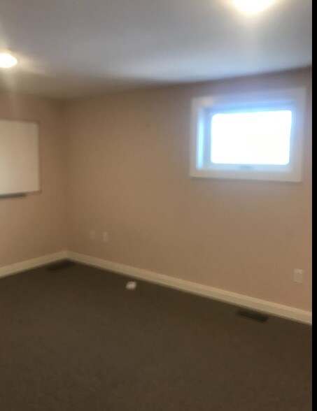 More Photos Of 69 York St, Kennebunk Medical For Sale