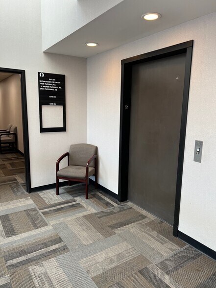 More Photos Of 700 Mcclellan St, Schenectady Medical For Lease