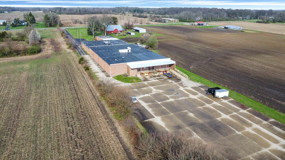 Primary Photo Of 4220 Springfield-Jamestown Rd, Springfield Warehouse For Lease
