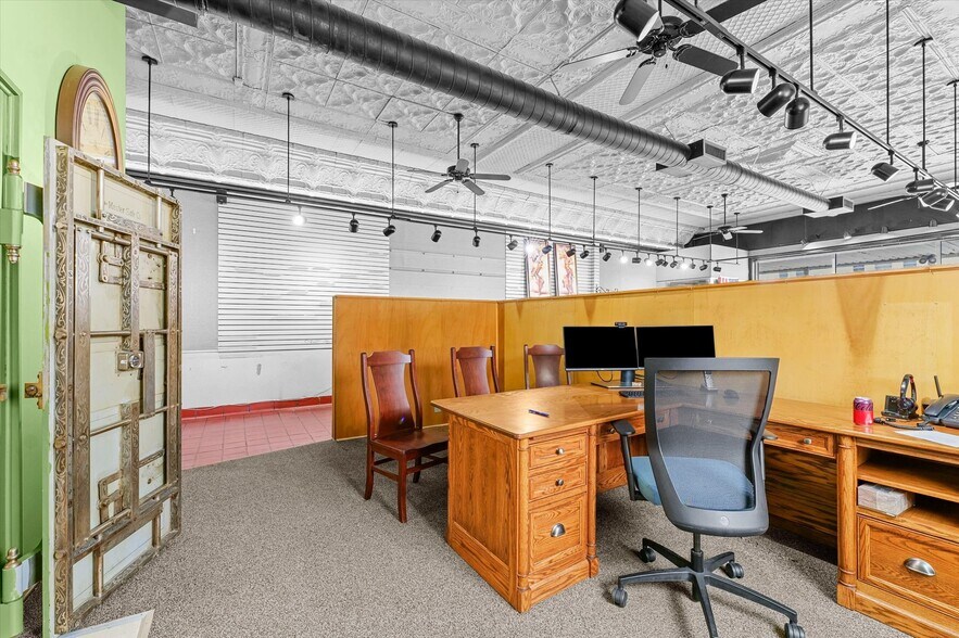 More Photos Of 101 E Sangamon Ave, Rantoul Storefront Retail Office For Sale