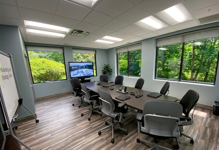 More Photos Of 650 Mondial Pky, Streetsboro Office For Sale