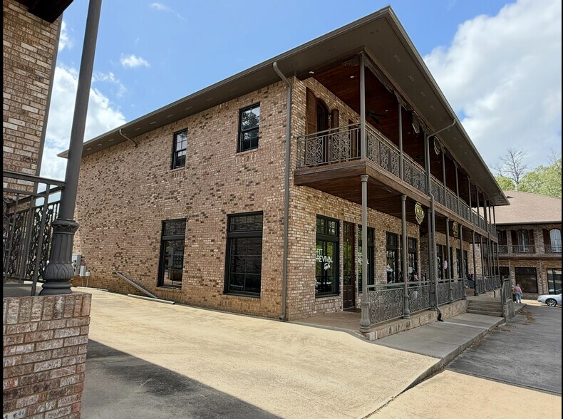 More Photos Of 101 W Washington St, Ridgeland Unknown For Lease