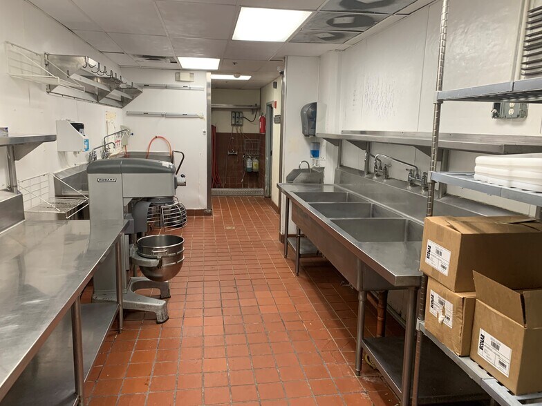 More Photos Of 807 E Harmony Rd, Fort Collins Restaurant For Lease