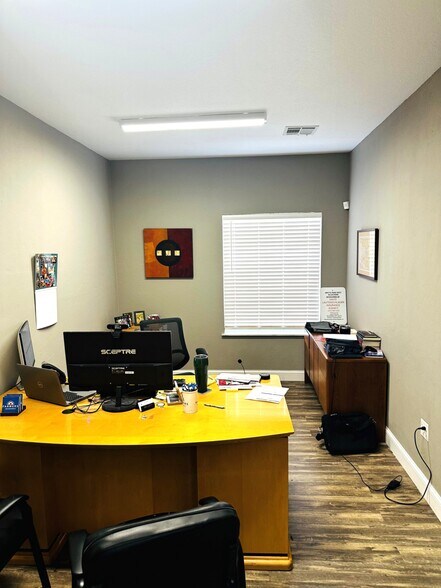 More Photos Of 3201 E Memorial, Edmond Office For Lease