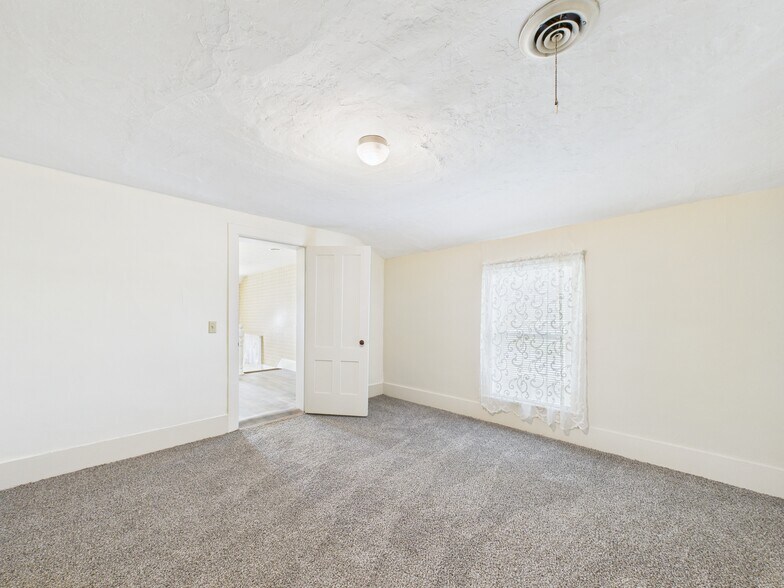 More Photos Of 6640 State Route 5 and 20, Bloomfield Manufacturing For Sale