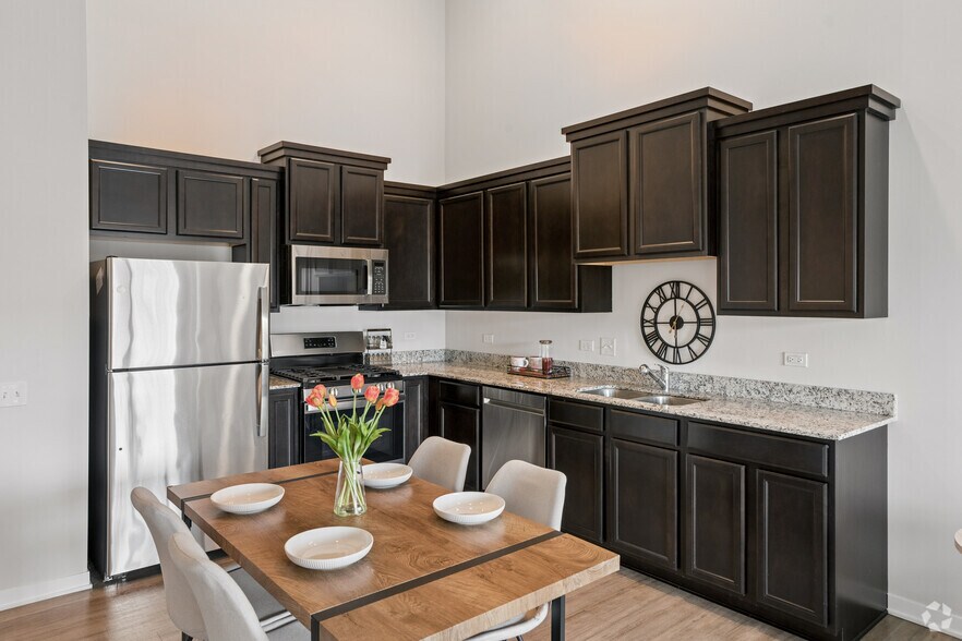 More Photos Of 77 S Adams St, Oswego Apartments For Lease