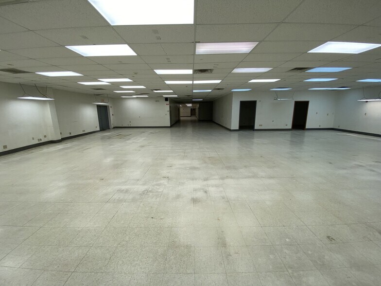 More Photos Of 14306 Industrial Rd, Omaha Light Manufacturing For Sale