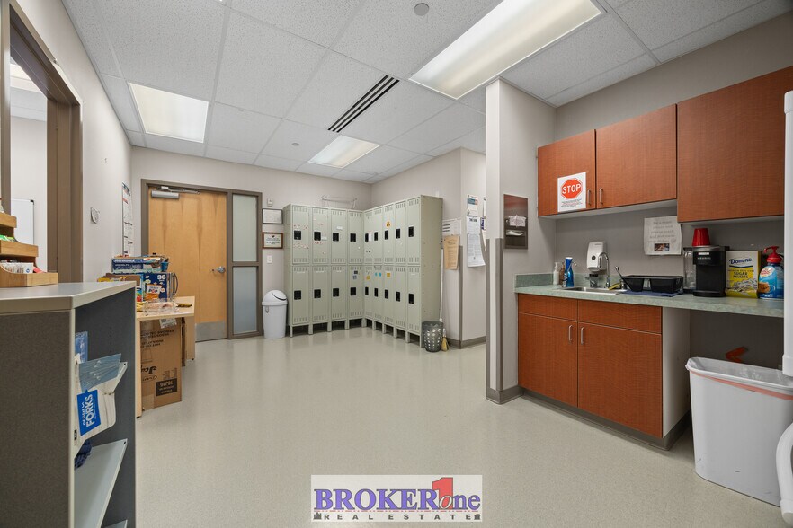 More Photos Of 419 S Washington St, Casper Healthcare For Lease