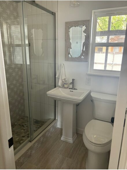 More Photos Of 111 Holiday Loop, Canyon Lake Office For Lease