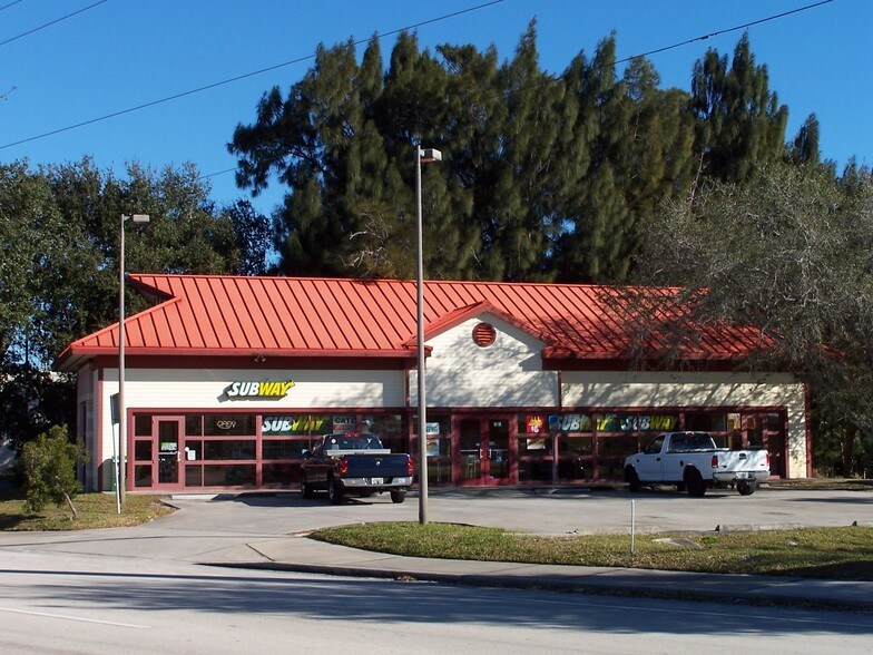 Primary Photo Of 626 US Highway 1, Vero Beach Freestanding For Lease