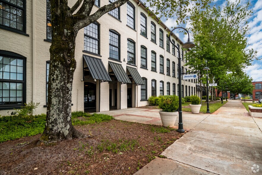 More Photos Of 1513 E Cleveland Ave, East Point Unknown For Sale